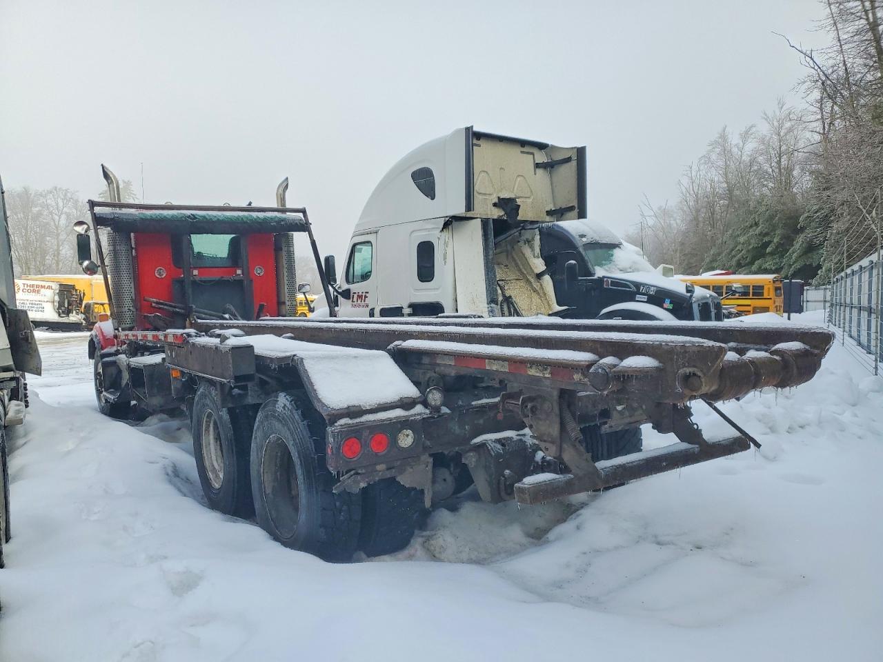 2007 Kenworth T880 ROLL-OFF Container Truck