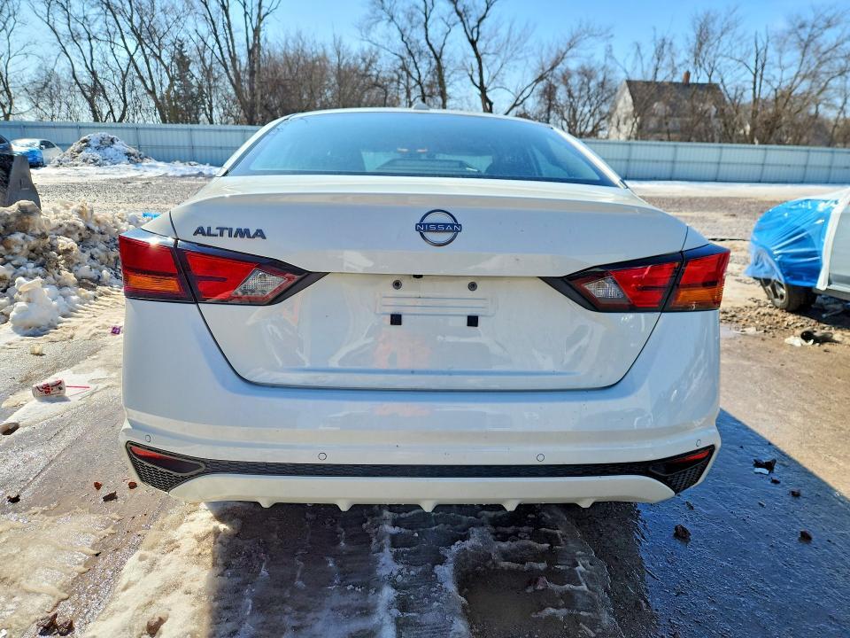 2025 Nissan Altima 2.5 sv