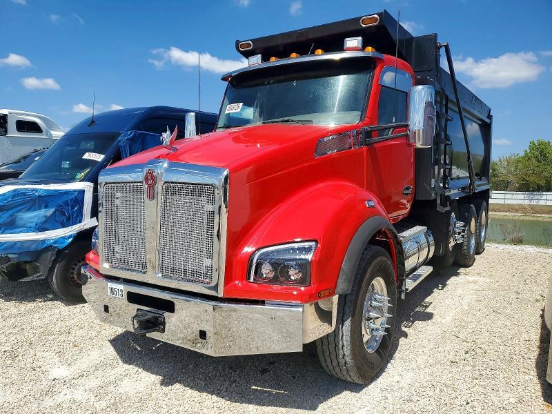 2019 Kenworth Construction T880