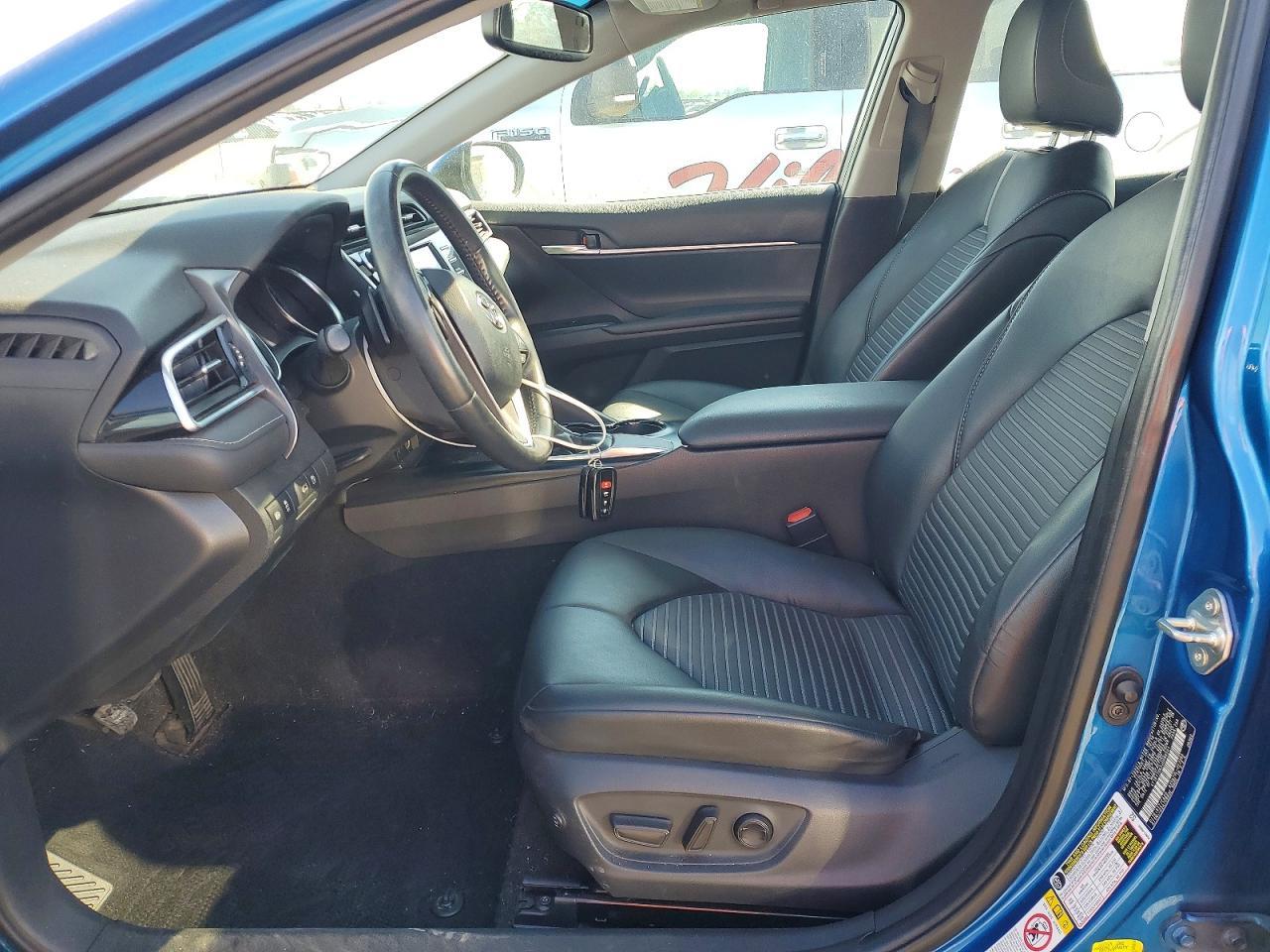 2018 Toyota Camry se
