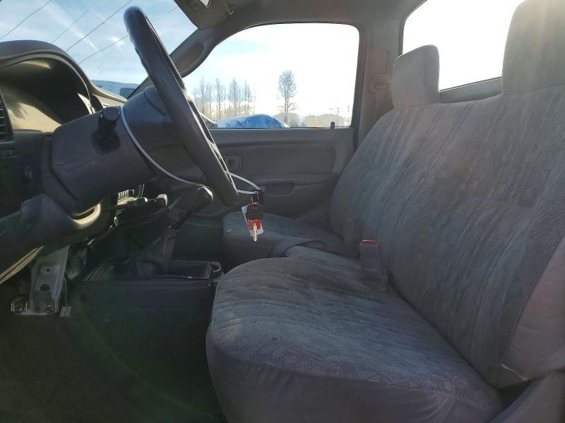 2004 Toyota Tacoma Base