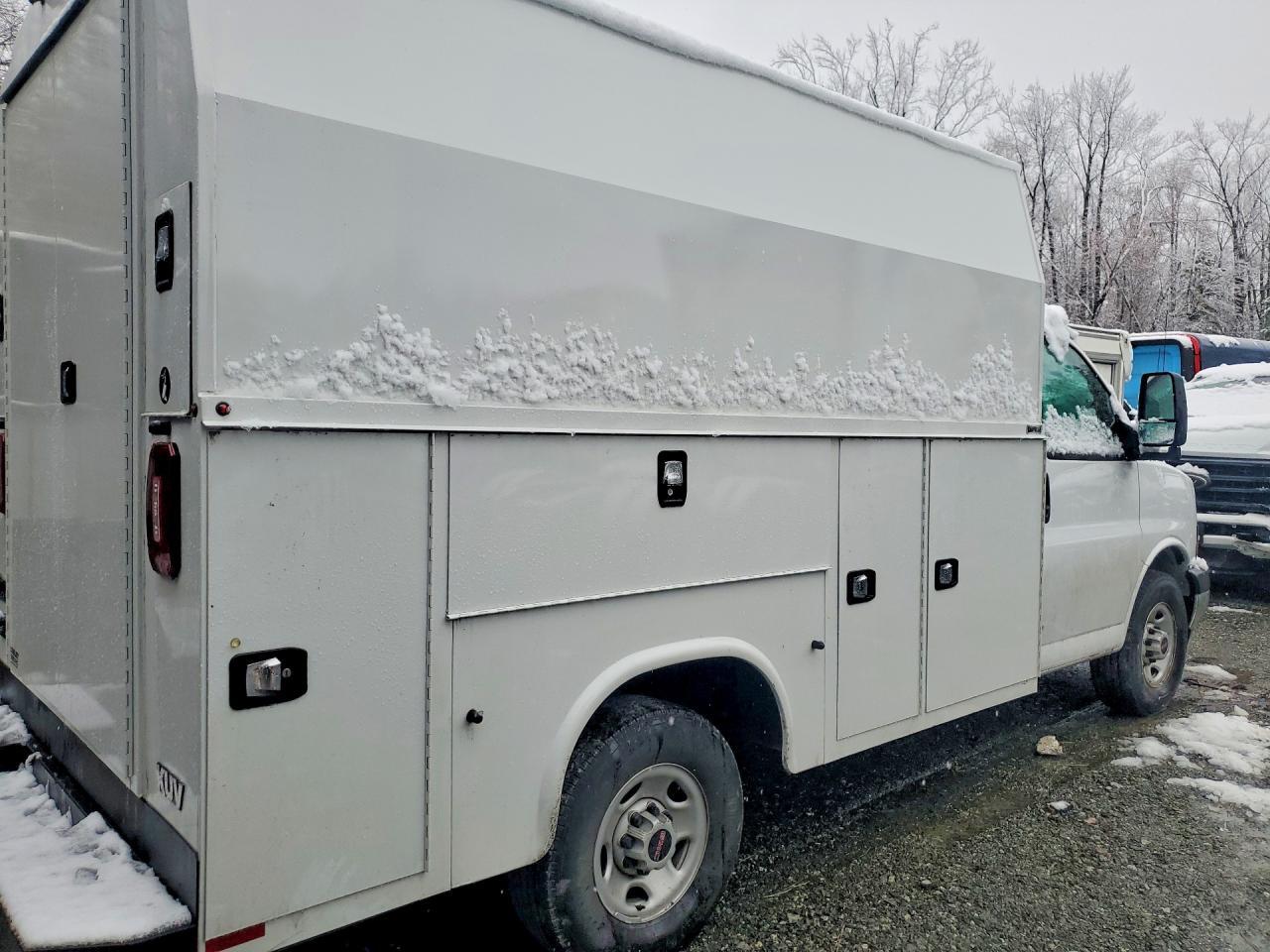 2024 GMC Savana Utility / Service Truck