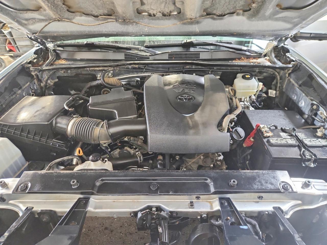 2022 Toyota Tacoma SR V6