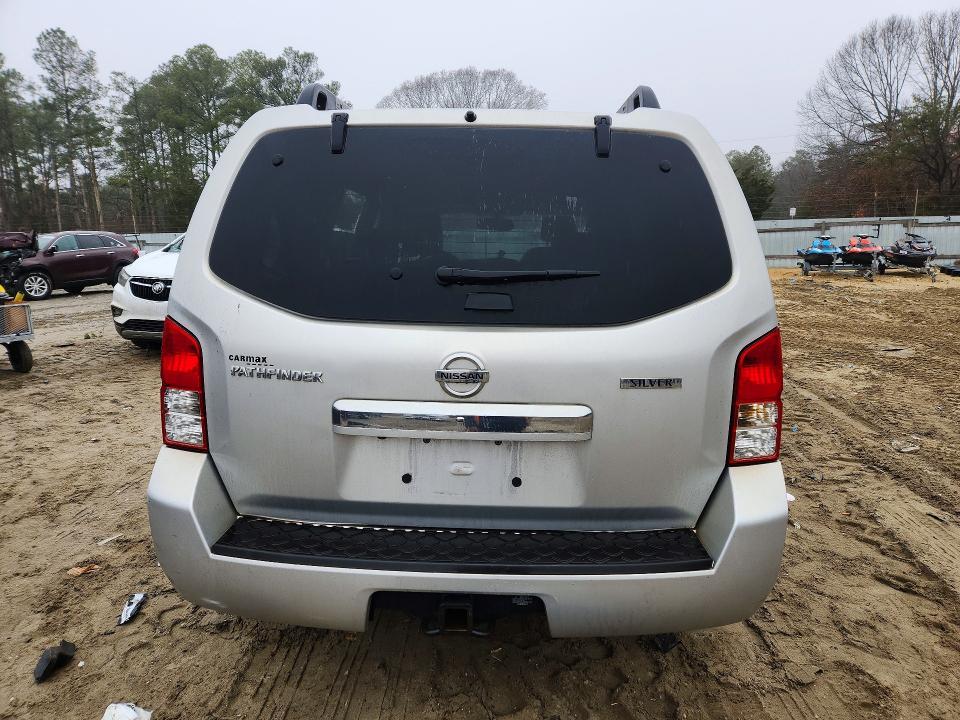 2011 Nissan Pathfinder s