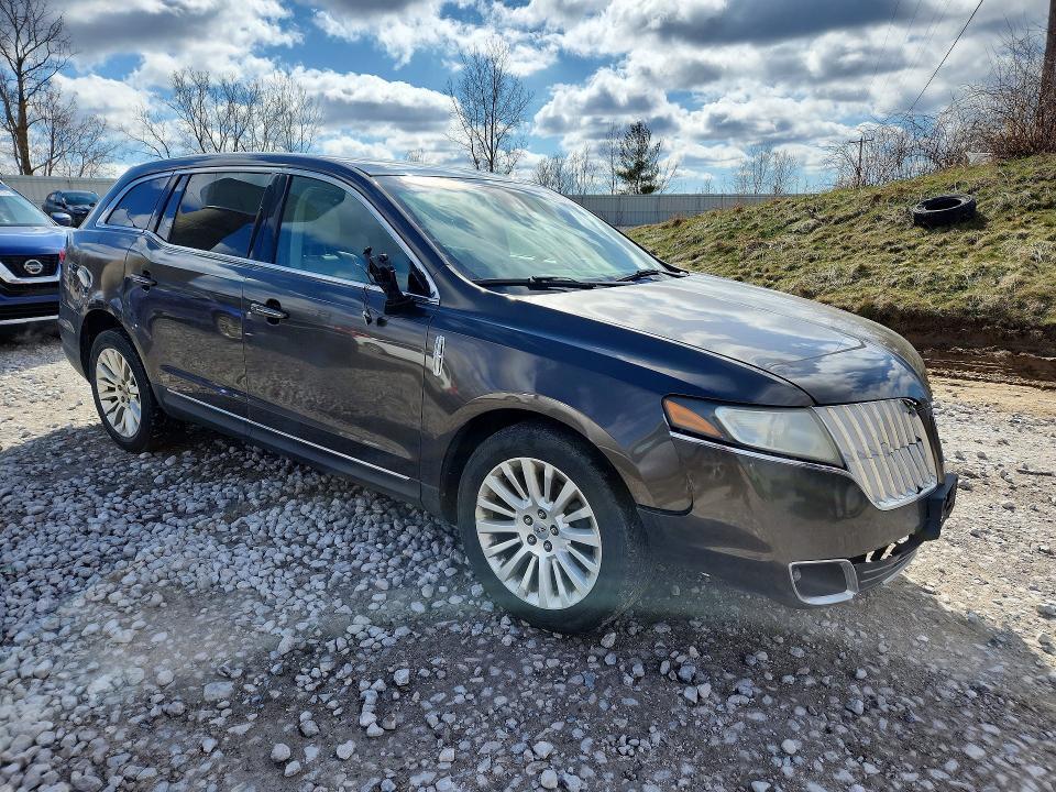 2011 Lincoln MKT