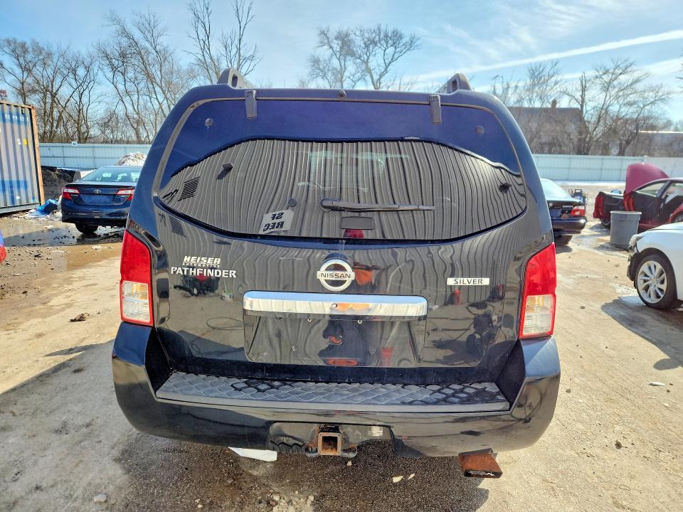 2012 Nissan Pathfinder s