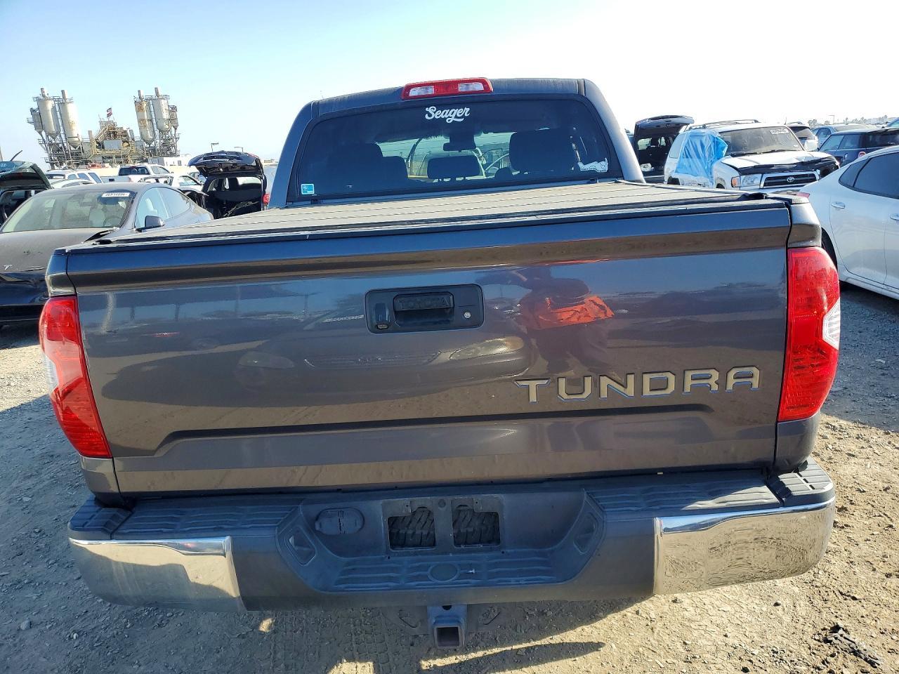 2015 Toyota Tundra SR5