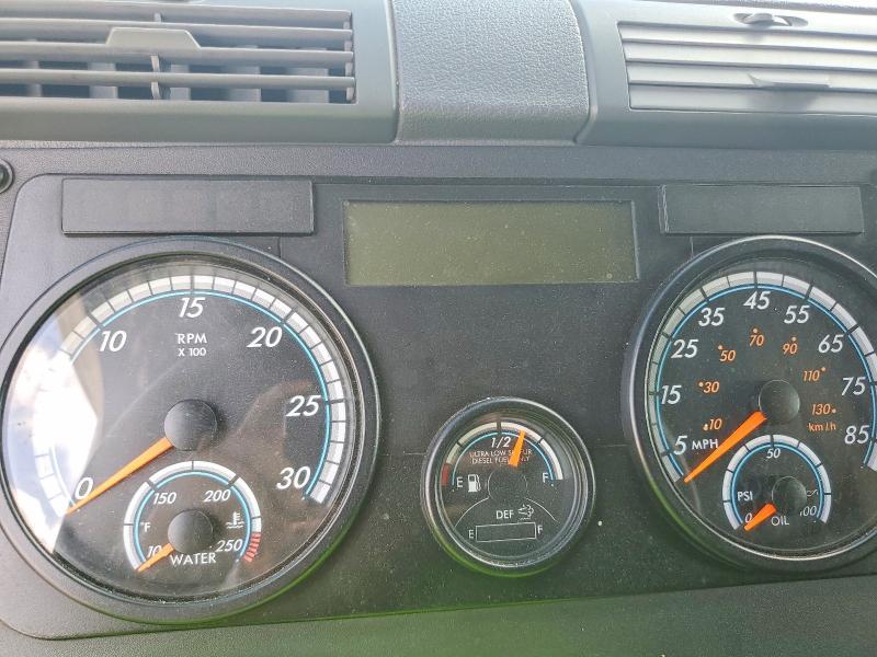 2017 Freigliner 2017 Freightliner Cascadia 1-Semi Truck