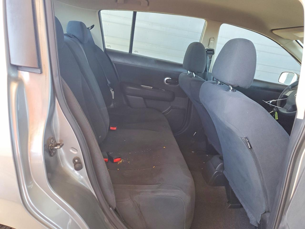 2009 Nissan Versa 1.8 s