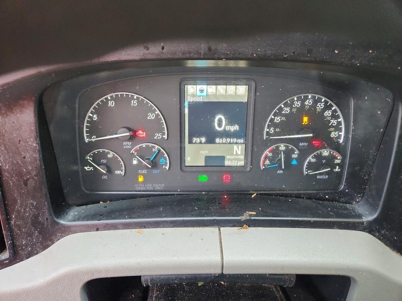 2019 Freigliner 2019 Freightliner Cascadia 126 Semi Truck