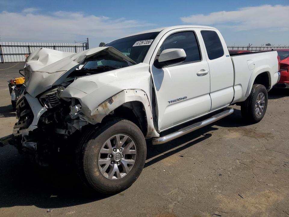 2016 Toyota Tacoma SR5