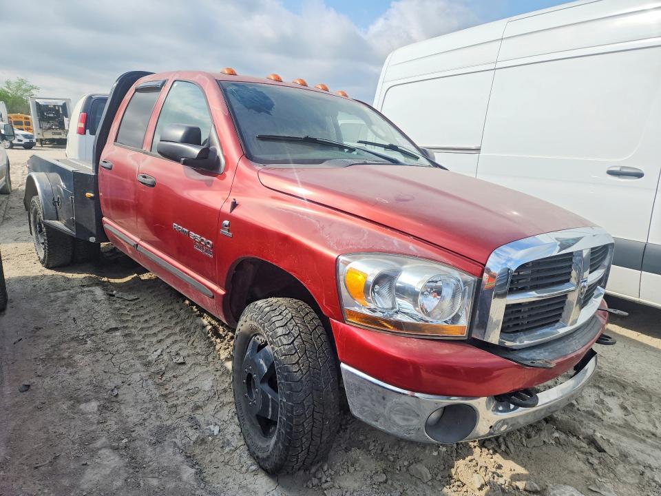 2006 Dodge RAM Flatbed Truck