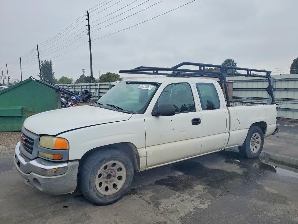 2005 GMC New Sierra C1500