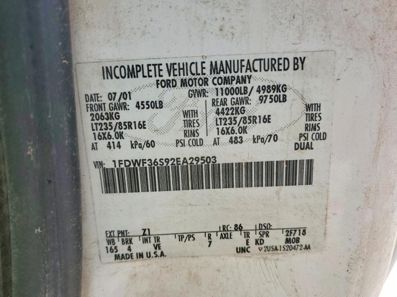 2002 Ford F350 Super Duty Flatbed Truck