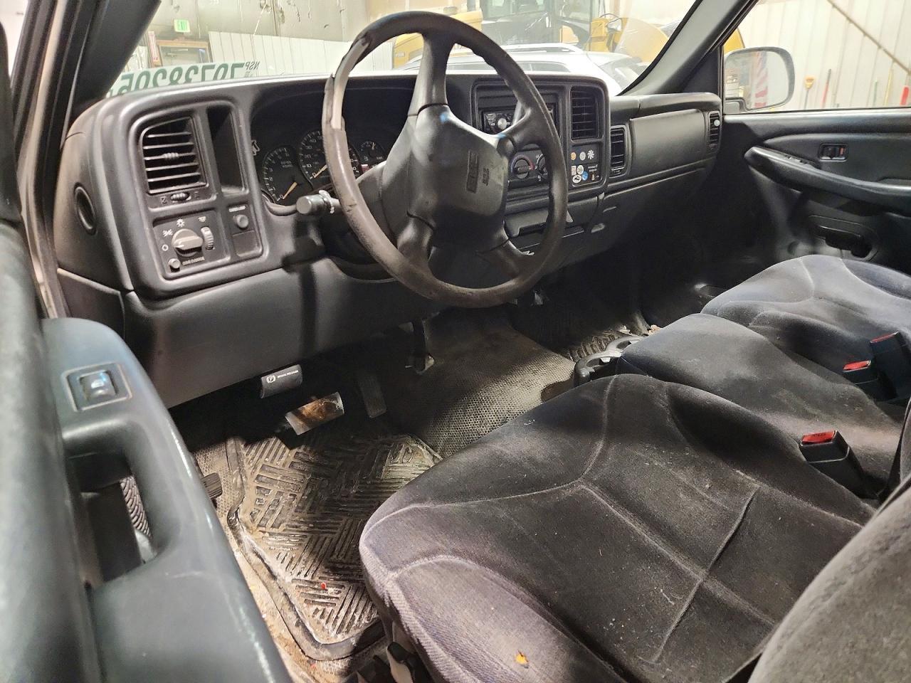 2001 GMC New Sierra C1500