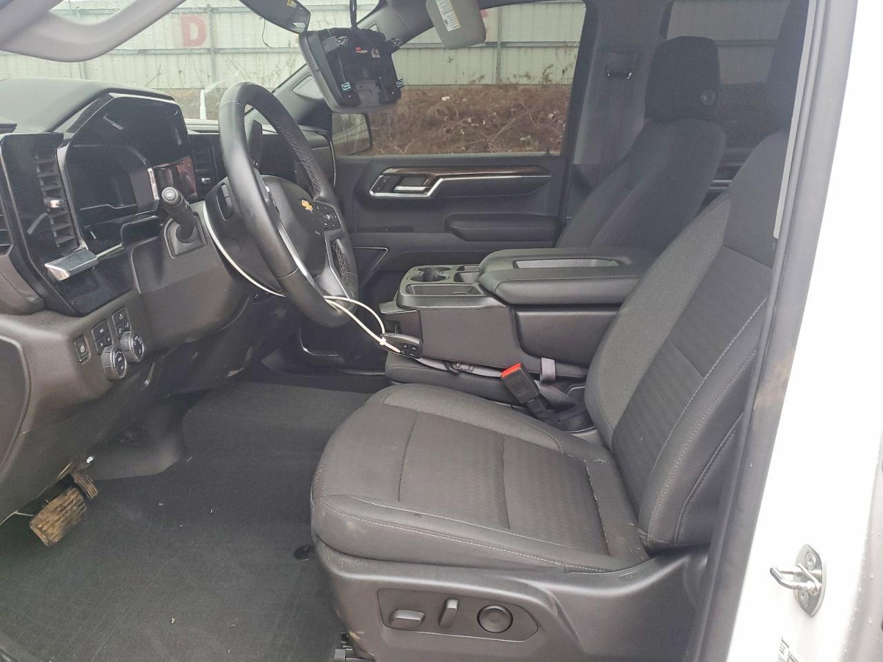 2024 Chevrolet Silverado K1500 LT