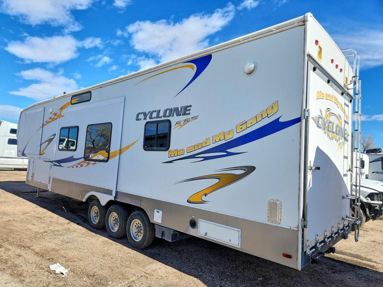 2007 Heartland Rv Cyclone Camper