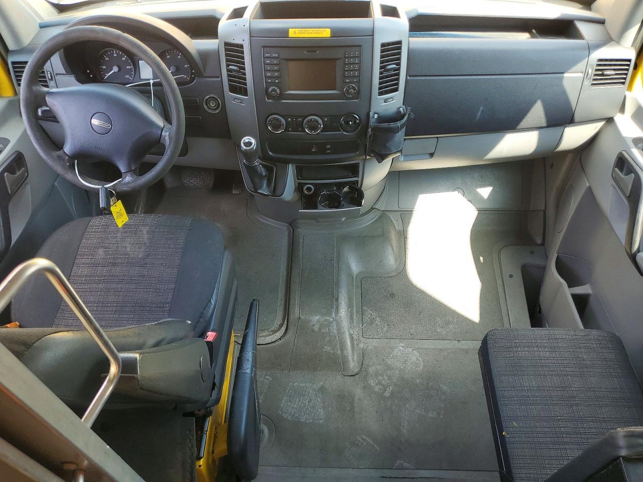 2014 Freightliner Sprinter 2500 Delivery Van