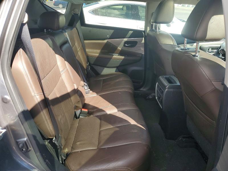 2016 Nissan Murano s