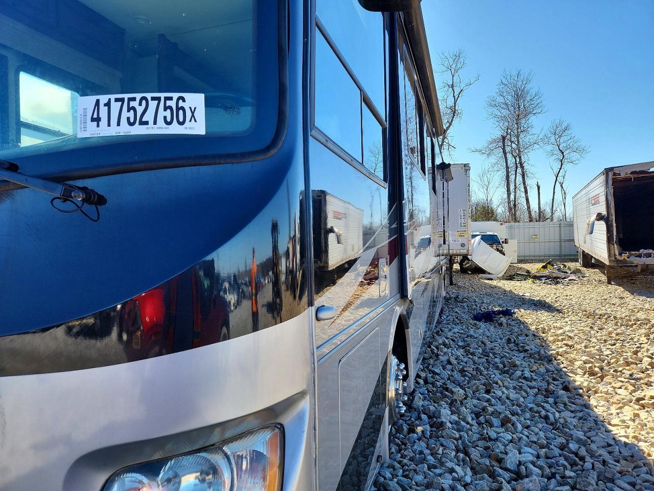 2013 Freigliner Chassis XC