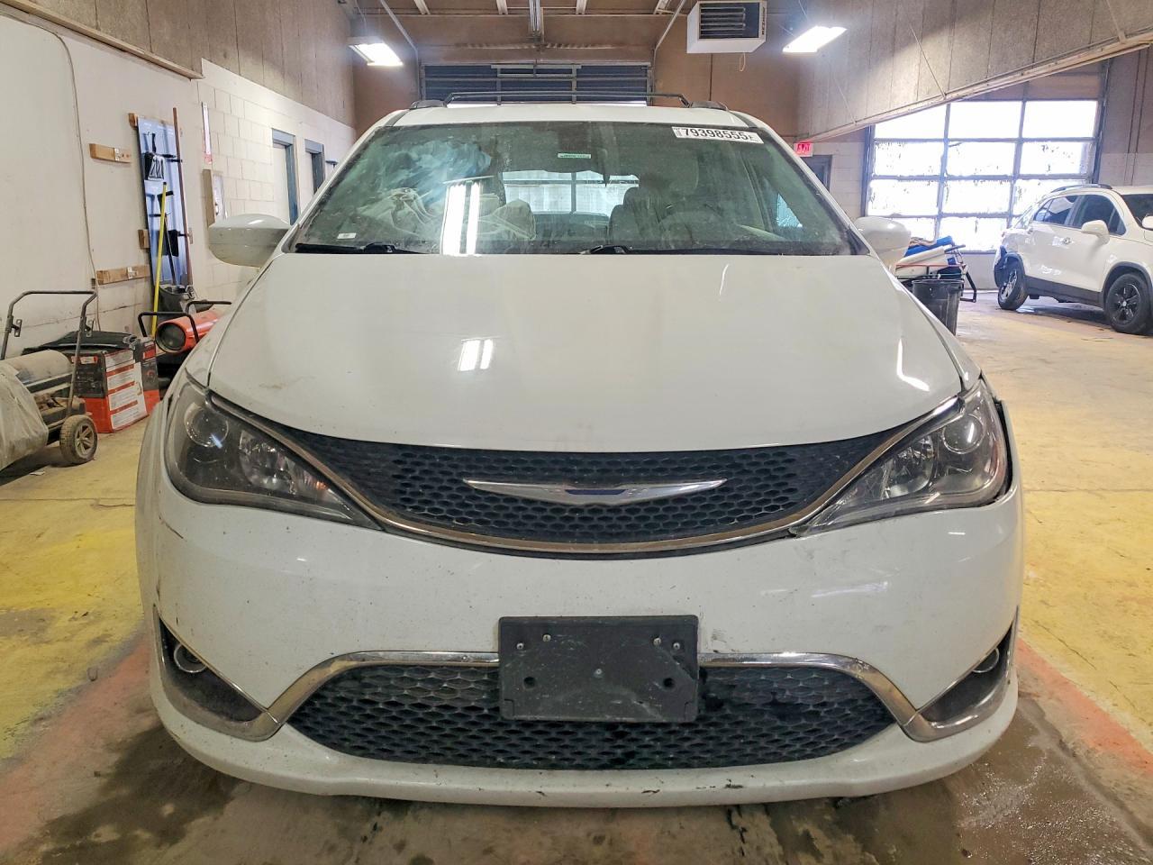 2017 Chrysler Pacifica Touring l