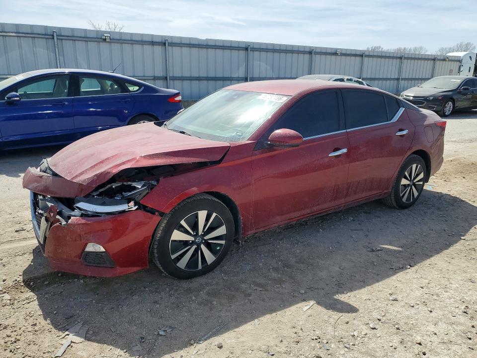 2021 Nissan Altima 2.5 sv