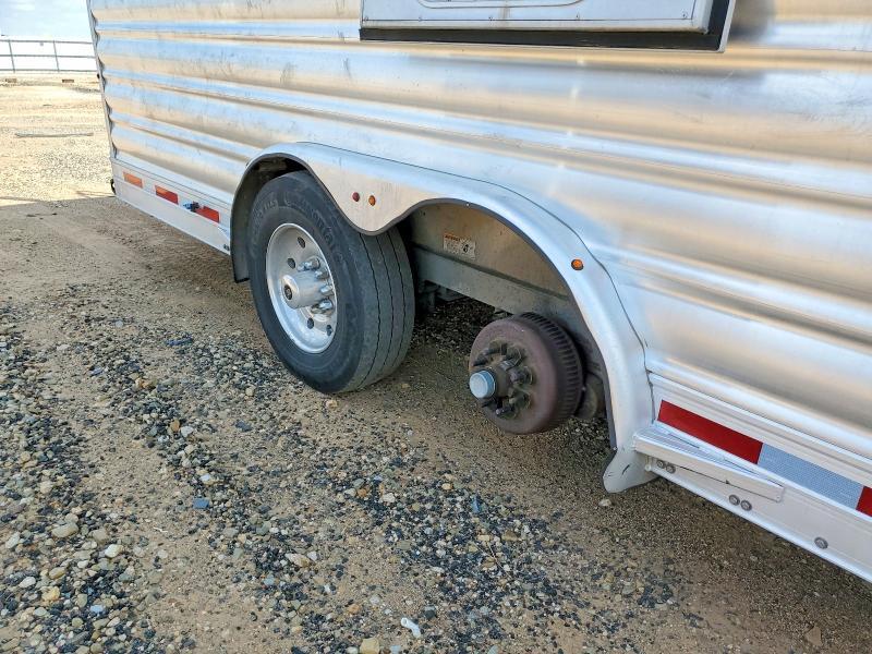 2022 Dp Platinum 2022 Platinum Manufacturing Horse Trailer