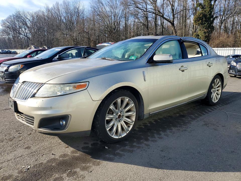 2010 Lincoln MKS