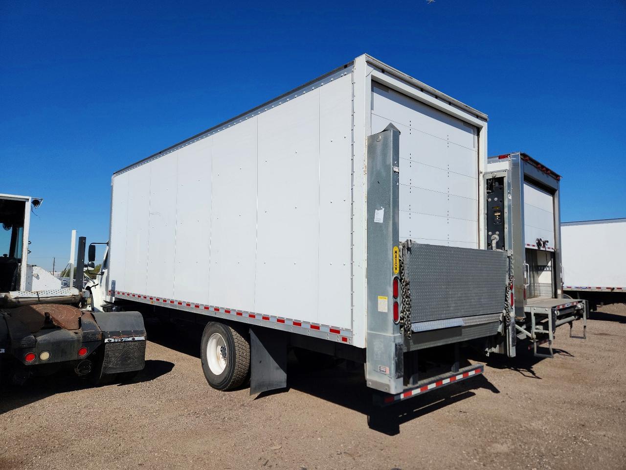 2019 Freightliner Business Class M2 BOX Truck