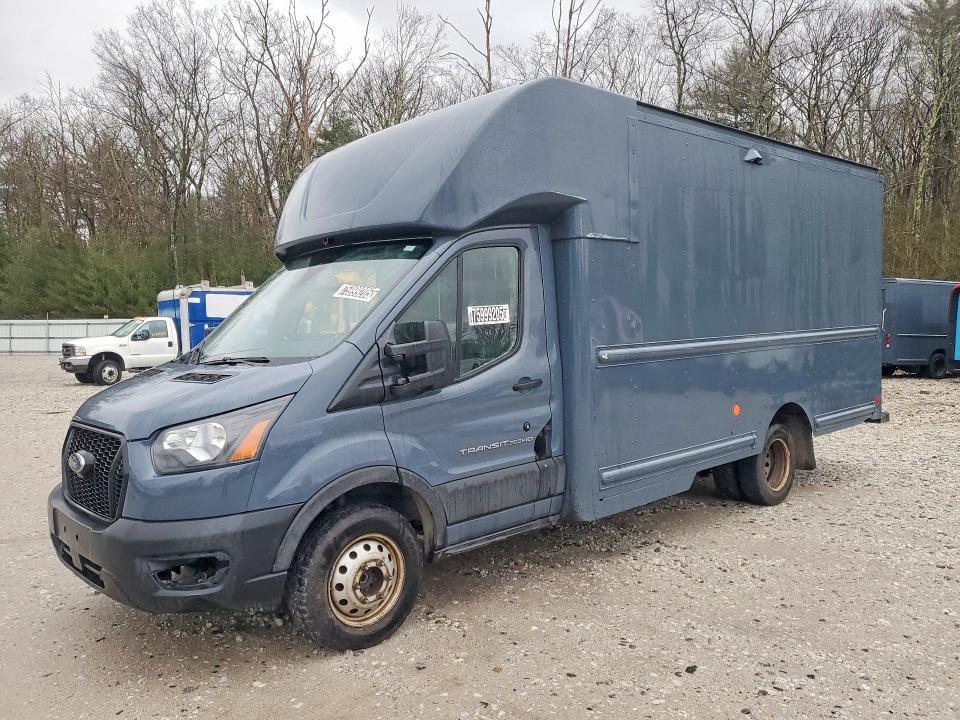 2021 Ford Transit Delivery Truck