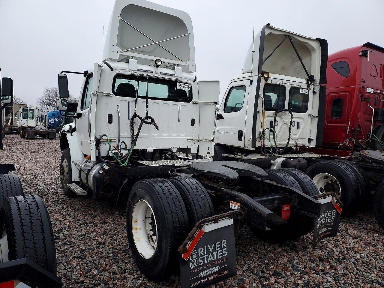 2019 Freightliner Business Class M2 Semi Truck