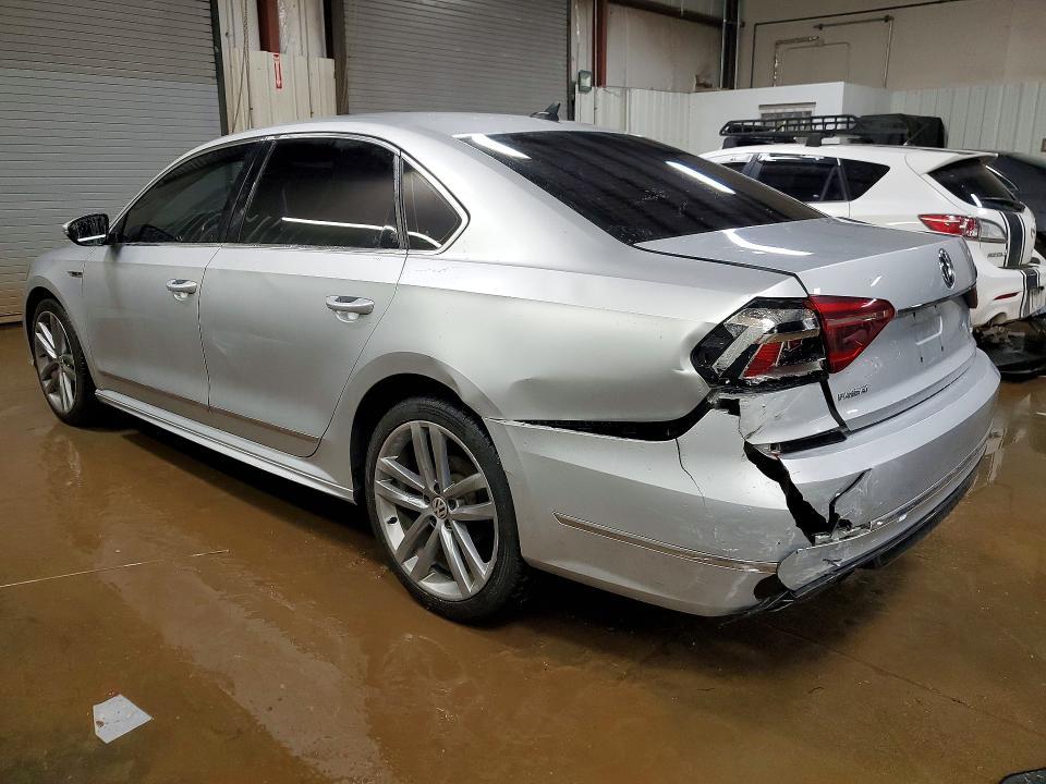 2017 Volkswagen Passat R-line