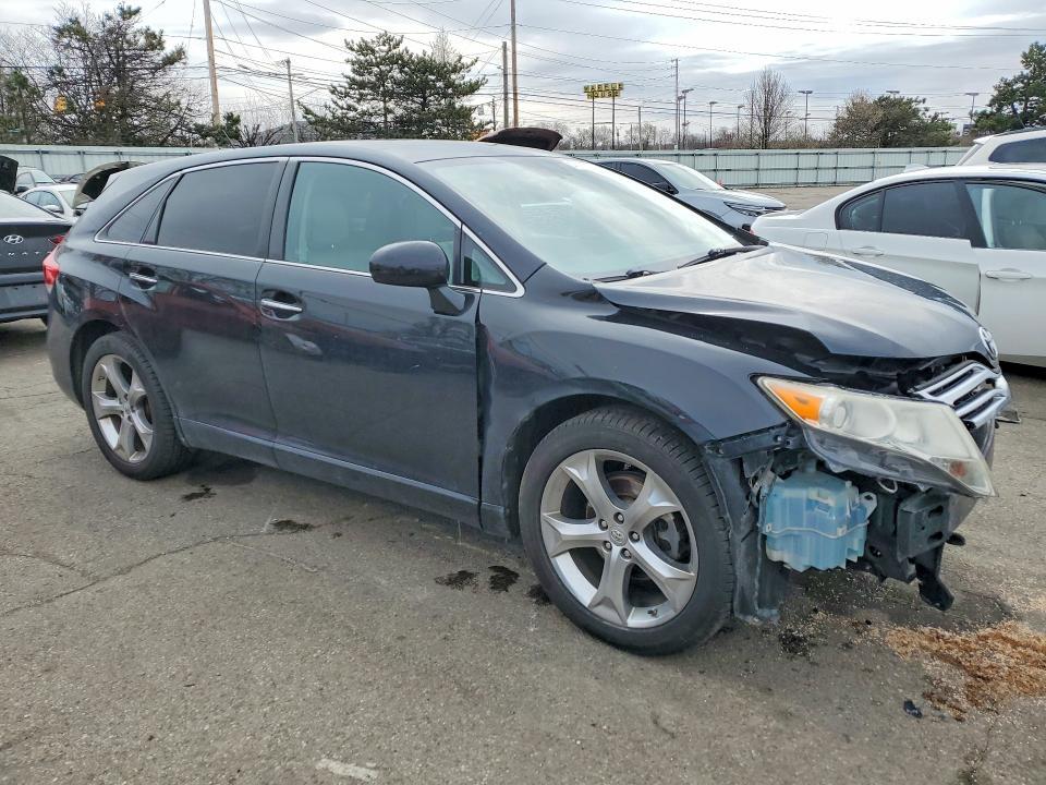 2010 Toyota Venza awd V6