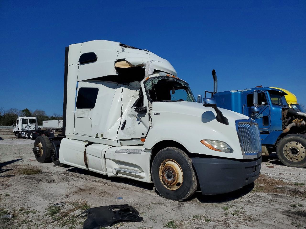 2020 International LT625 Semi Truck