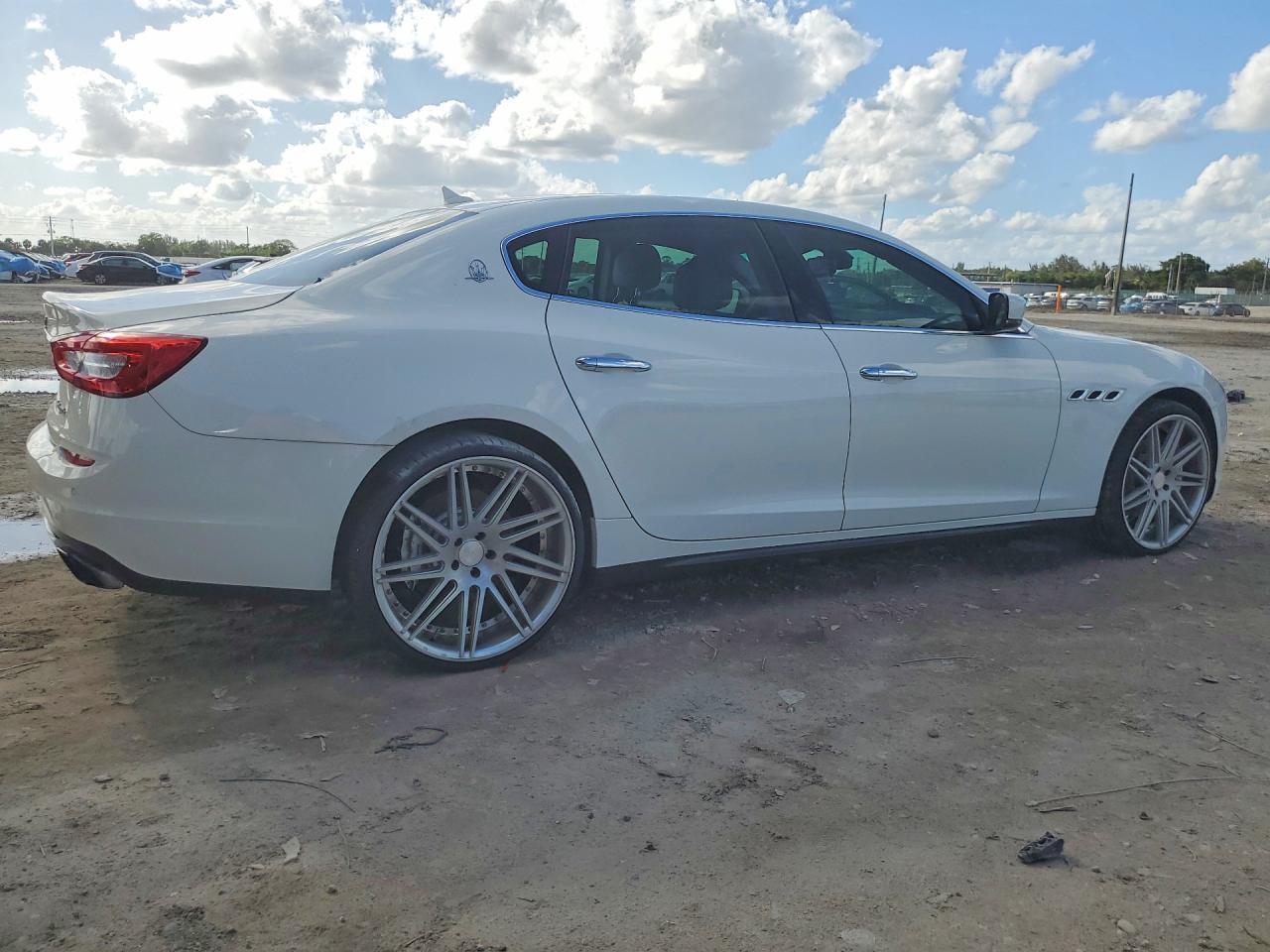 2014 Maserati Quattroporte gts