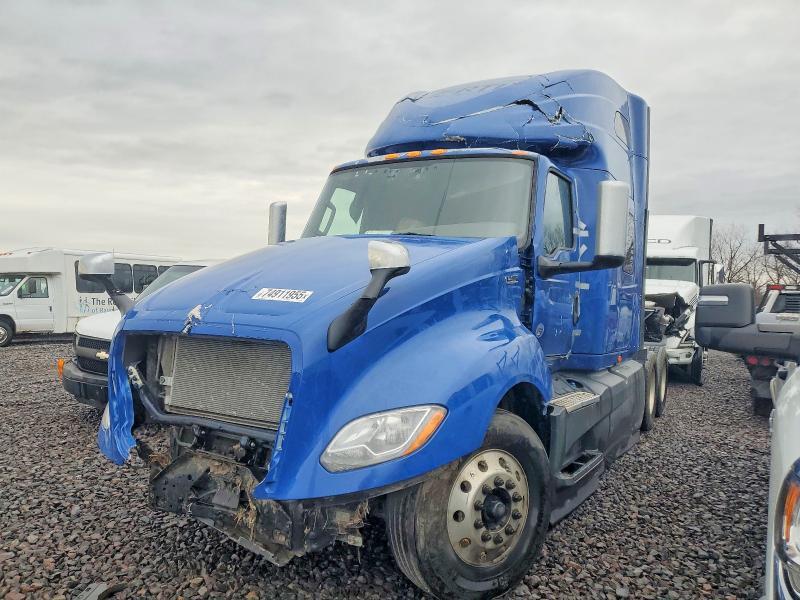 2022 International LT625