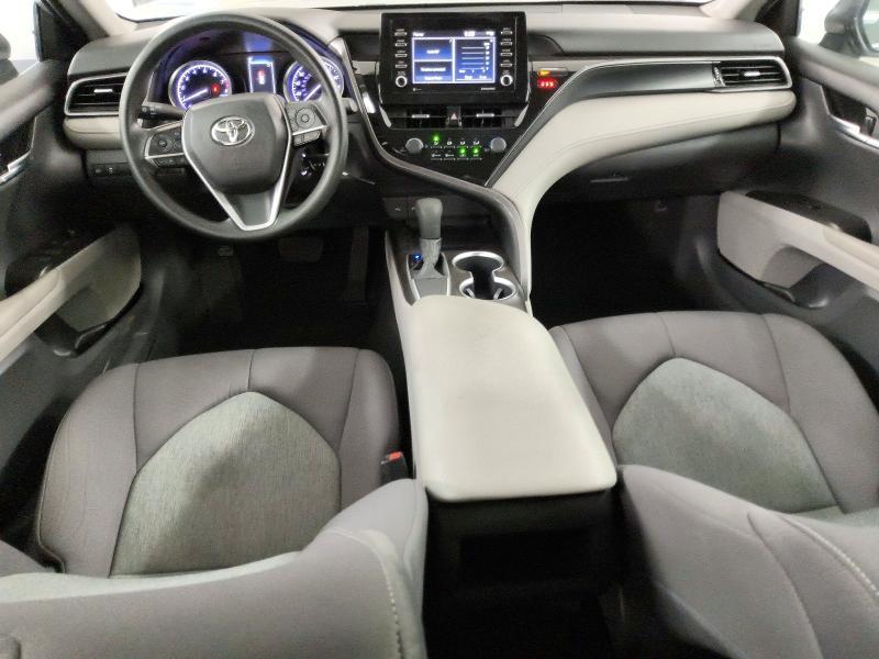 2021 Toyota Camry le