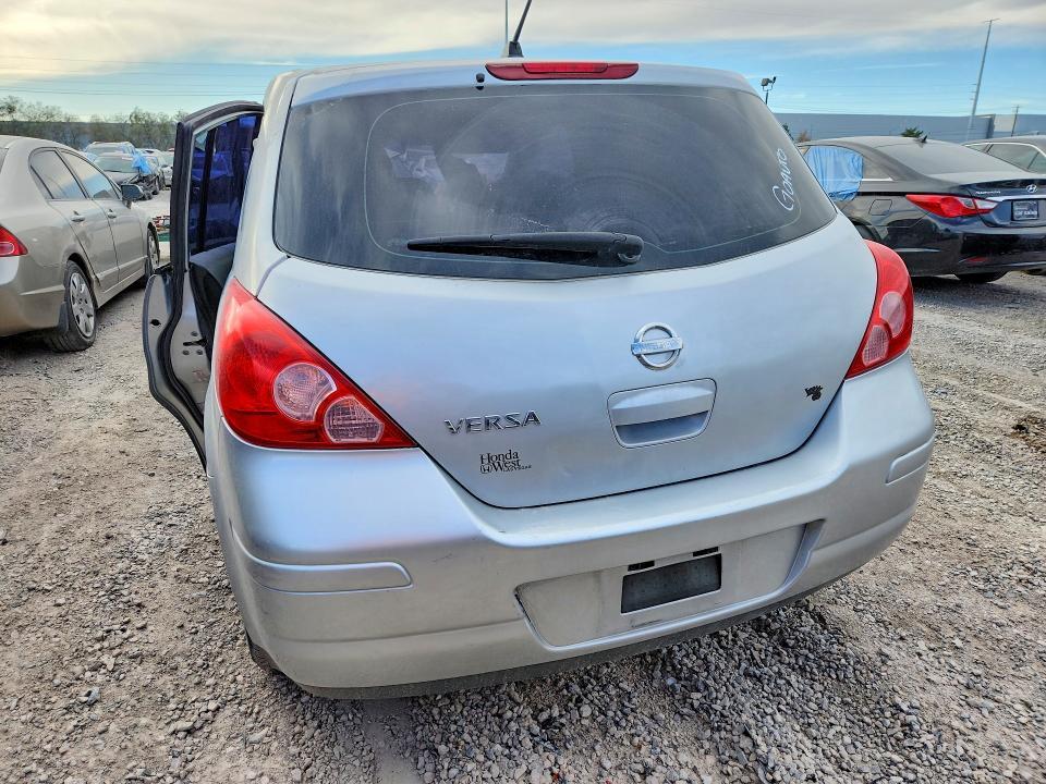2009 Nissan Versa s