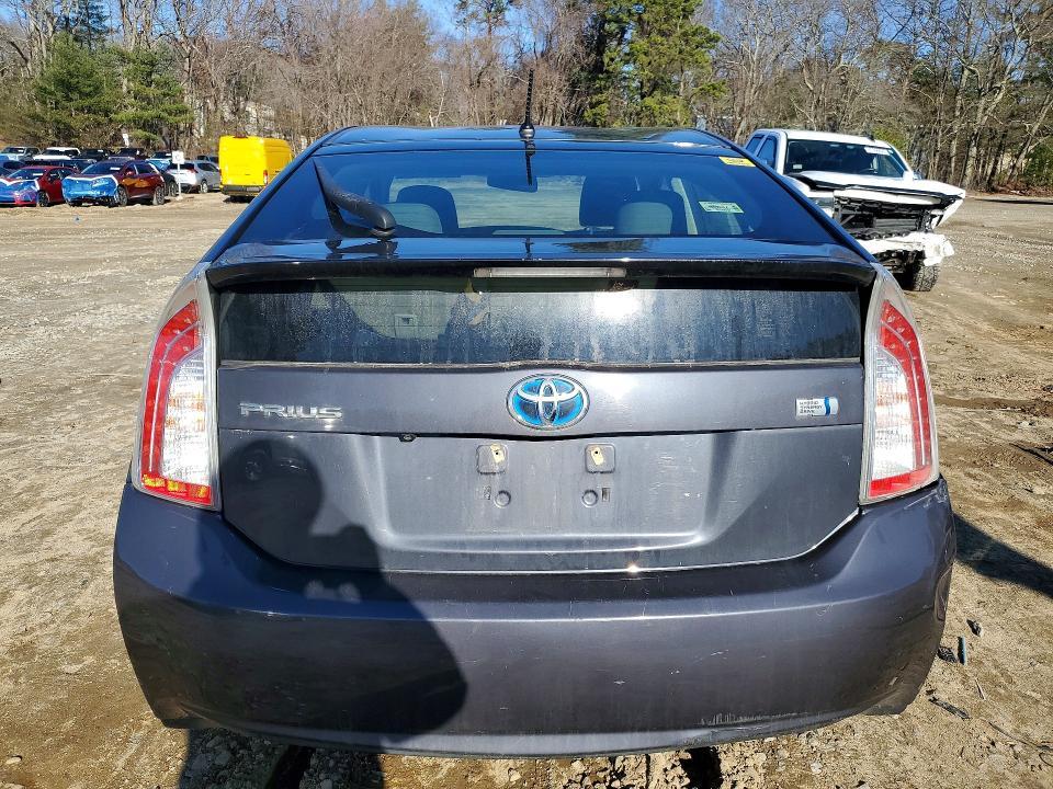 2015 Toyota Prius two