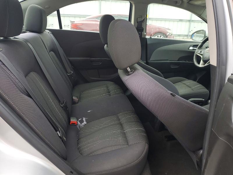 2014 Chev Sonic lt