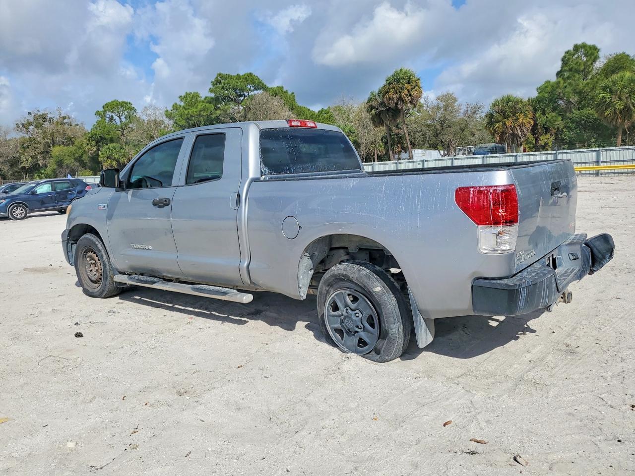2011 Toyota Tundra Grade