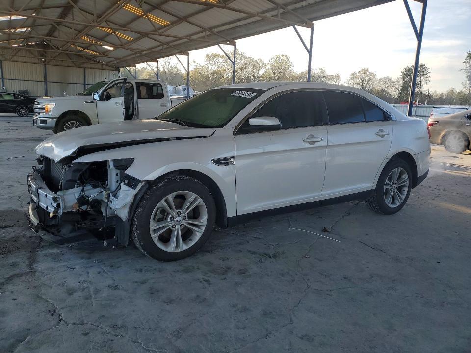 2016 Ford Taurus sel