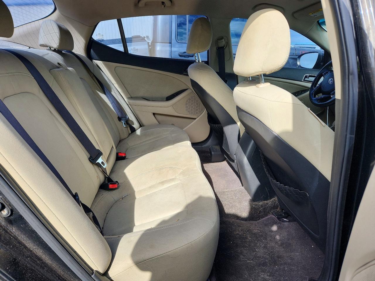 2011 KIA Optima lx