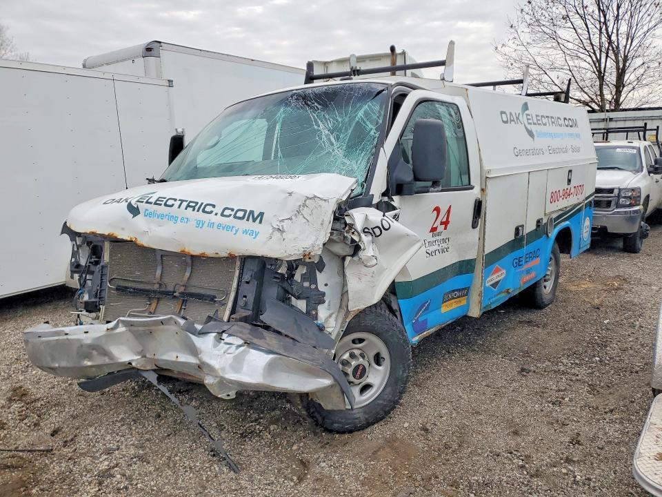 2015 GMC Savana Utility / Service Truck