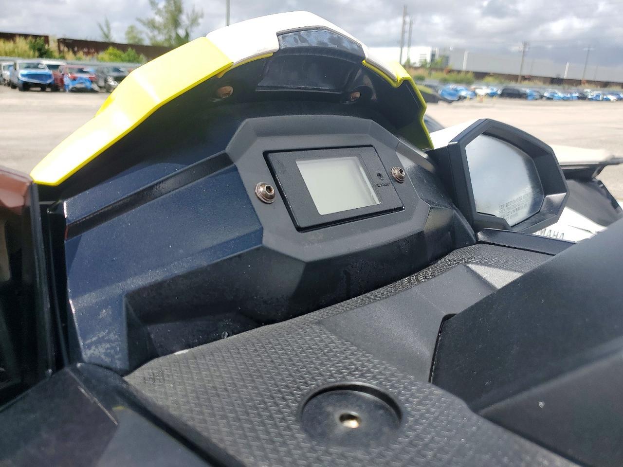 2022 YAM Yamaha VX