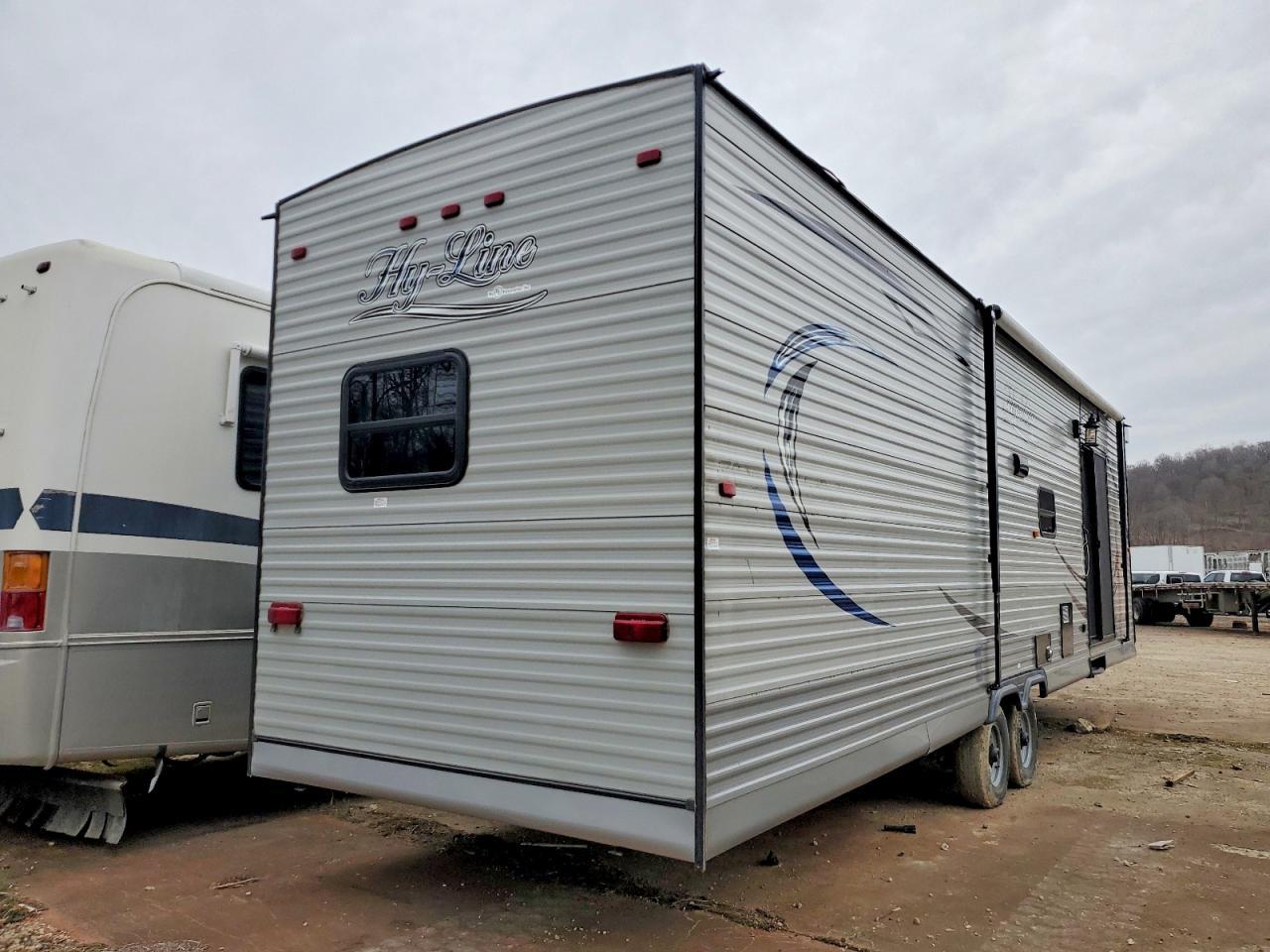2019 Hy-Line 35 Camper