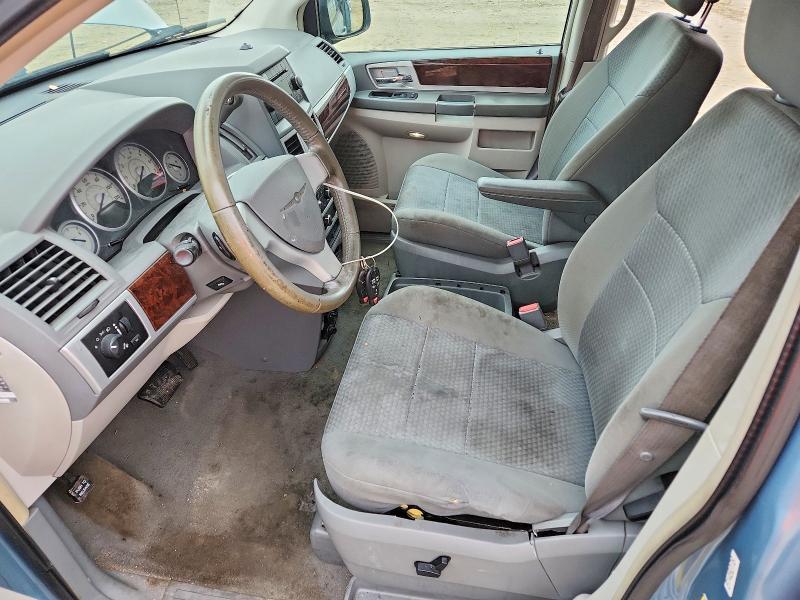 2010 Chrysler Town & Country Touring