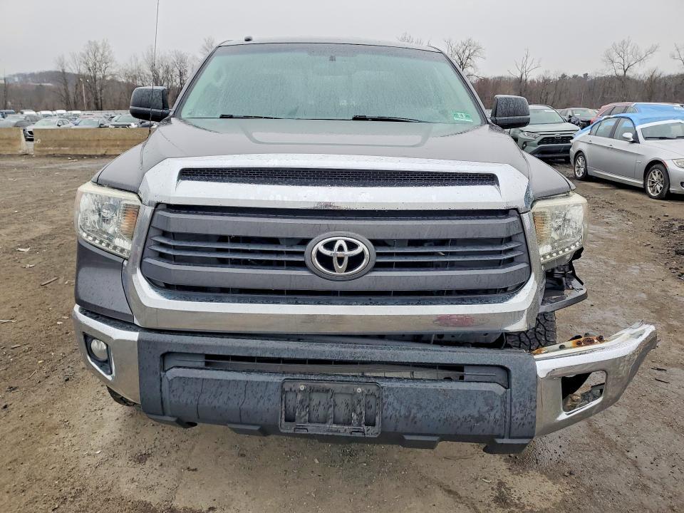 2014 Toyota Tundra SR5