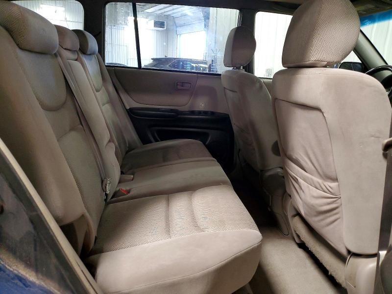 2002 Toyota Highlander Base