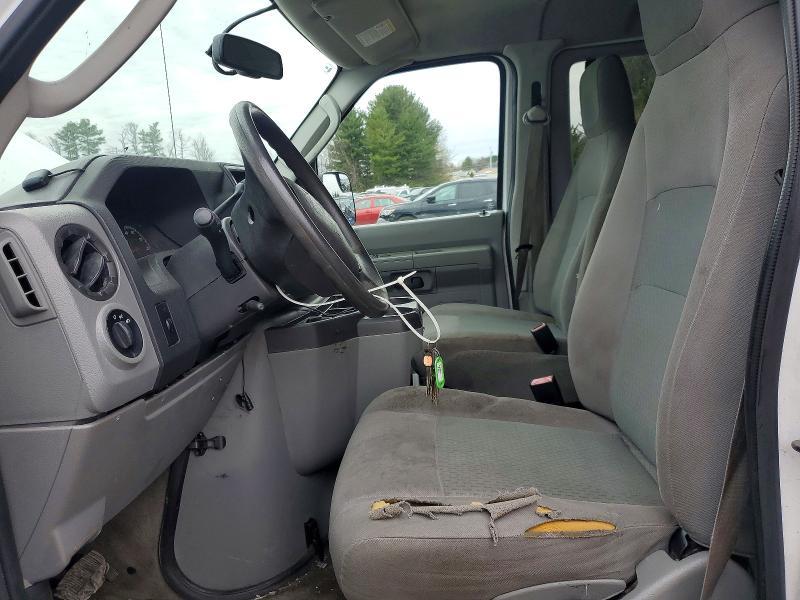 2014 Ford Econoline E350 Super Duty Wagon